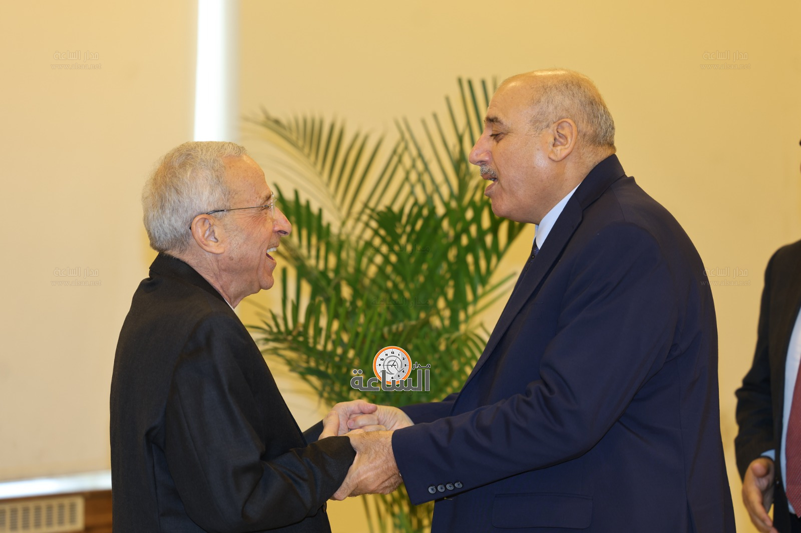 Madar Al-Saa Images 0.05717848803801795