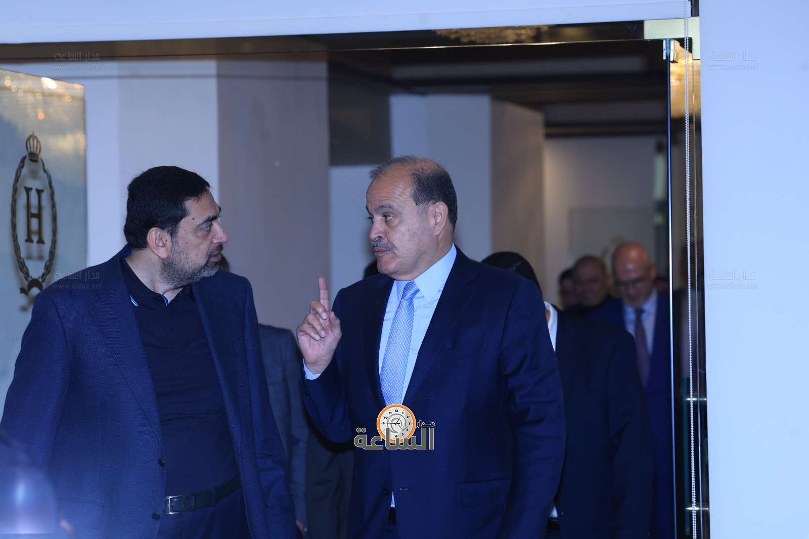 Madar Al-Saa Images 0.7809653518446279