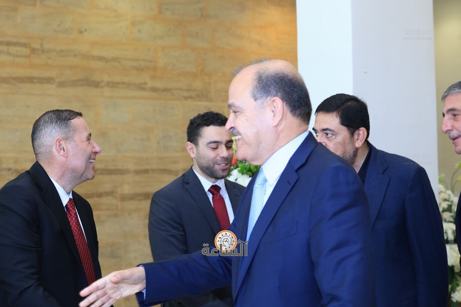 Madar Al-Saa Images 0.013253828414511615