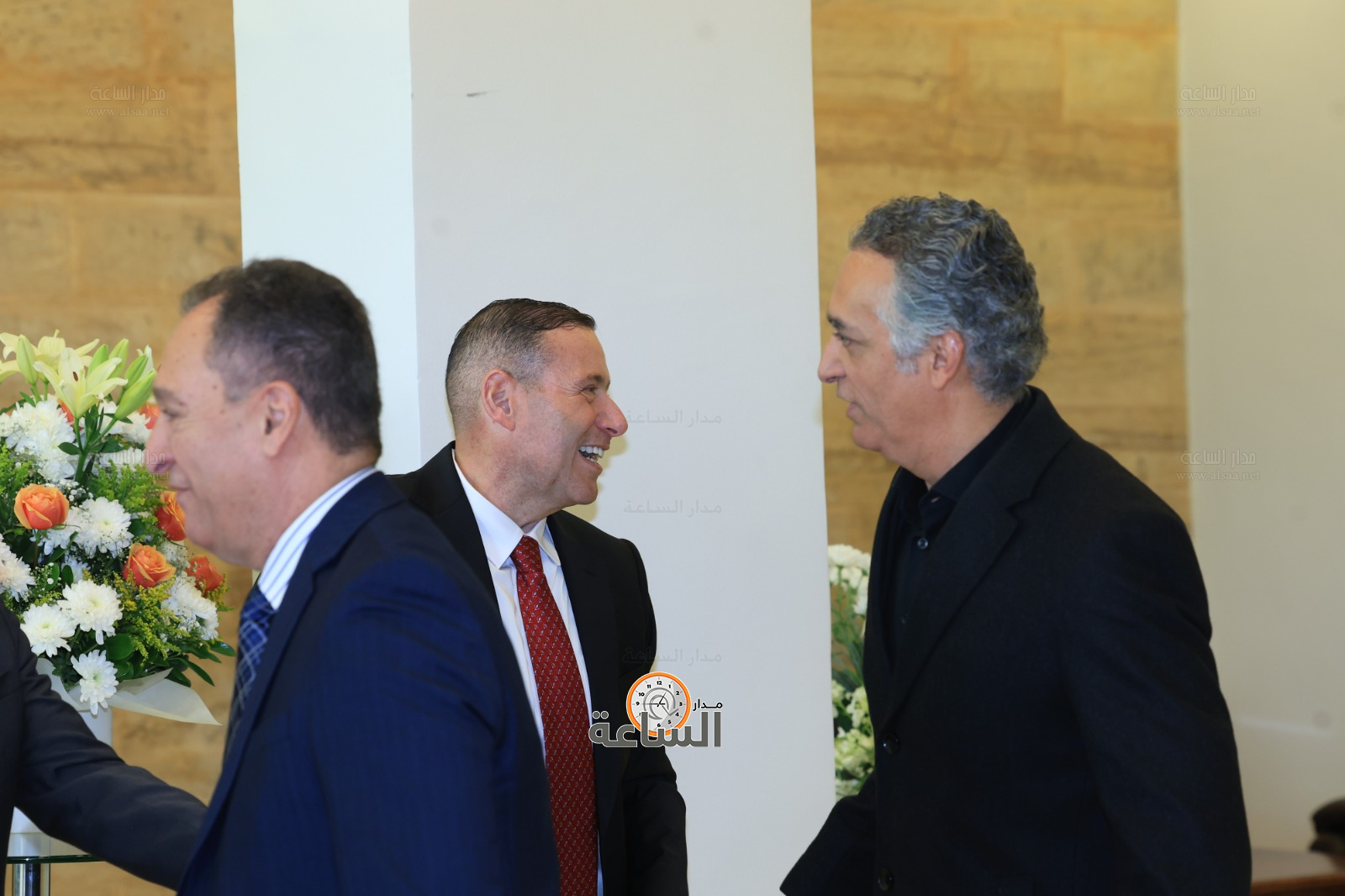 Madar Al-Saa Images 0.1550159818915403