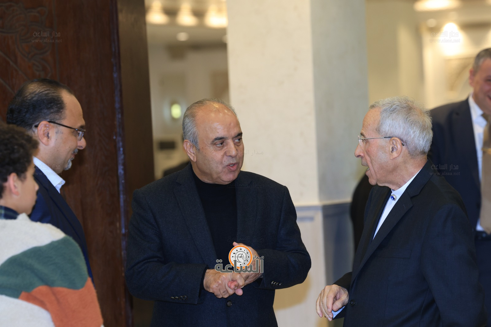 Madar Al-Saa Images 0.37007572775477515