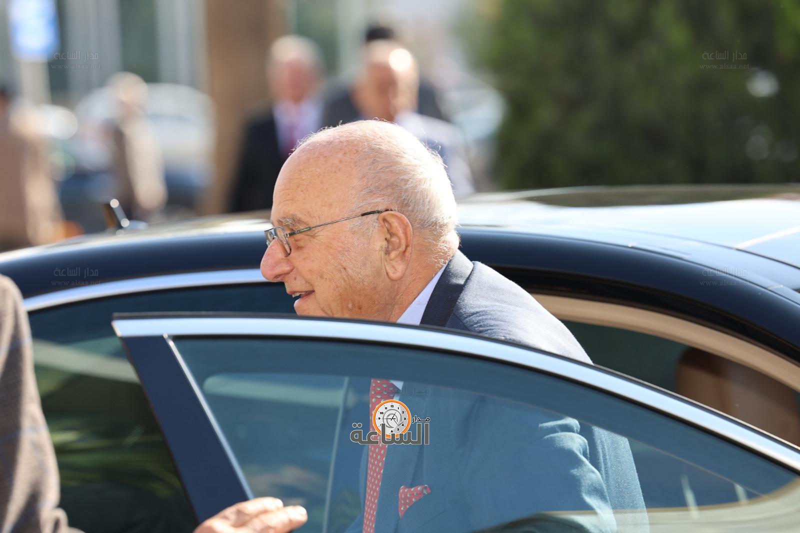 Madar Al-Saa Images 0.8135330800219817