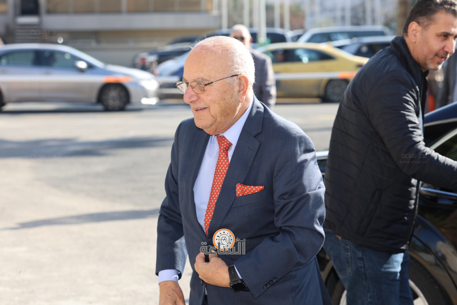 Madar Al-Saa Images 0.590404129608692