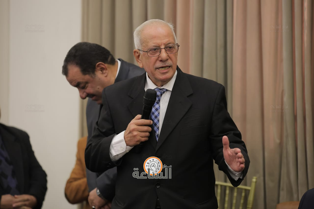 Madar Al-Saa Images 0.7000522080173374