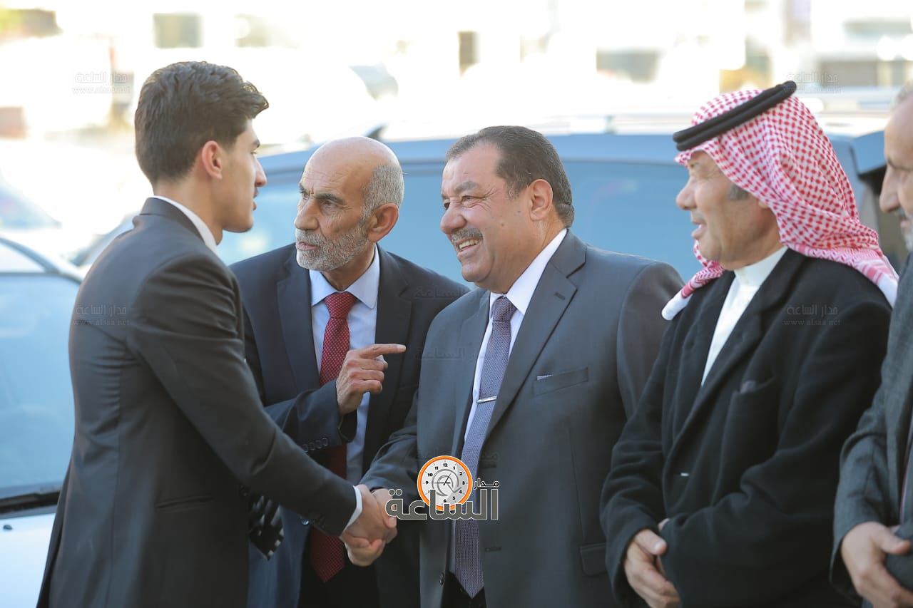 Madar Al-Saa Images 0.6455012744412184