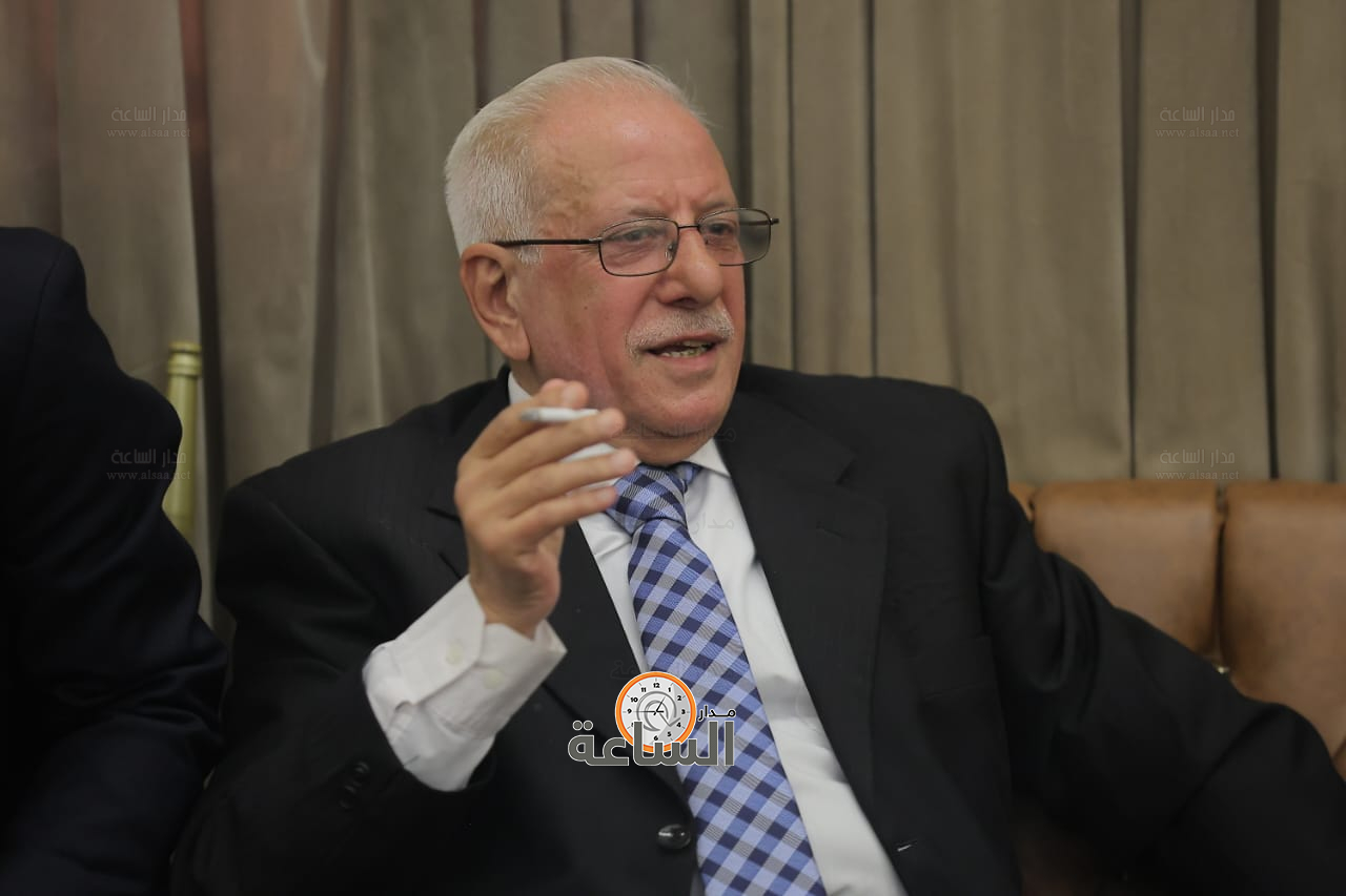 Madar Al-Saa Images 0.5170893687624356