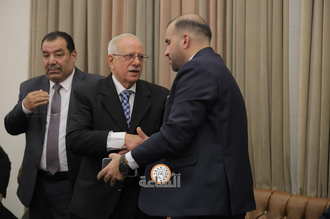 Madar Al-Saa Images 0.5848896157789825