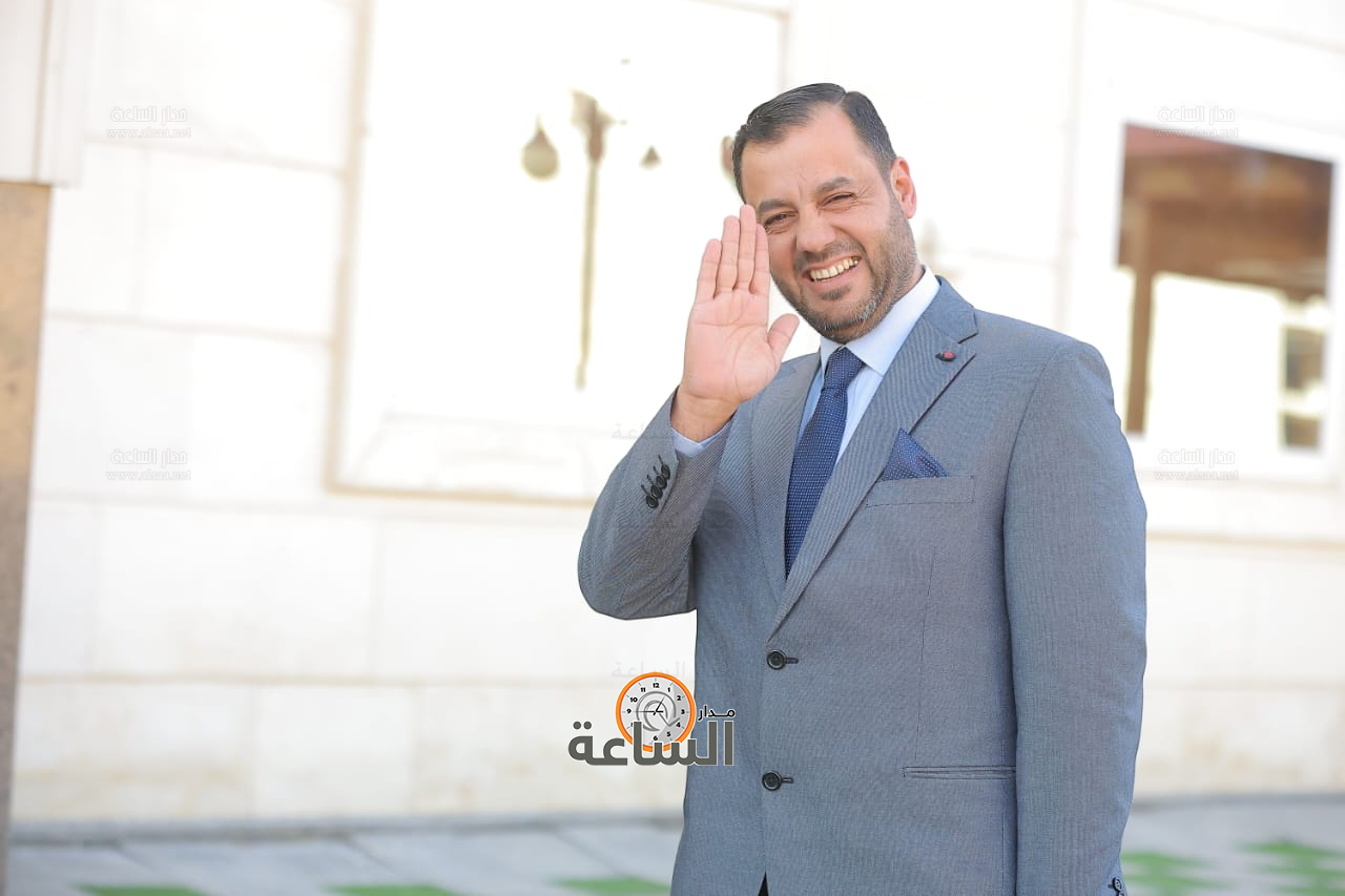 Madar Al-Saa Images 0.7046209979326215