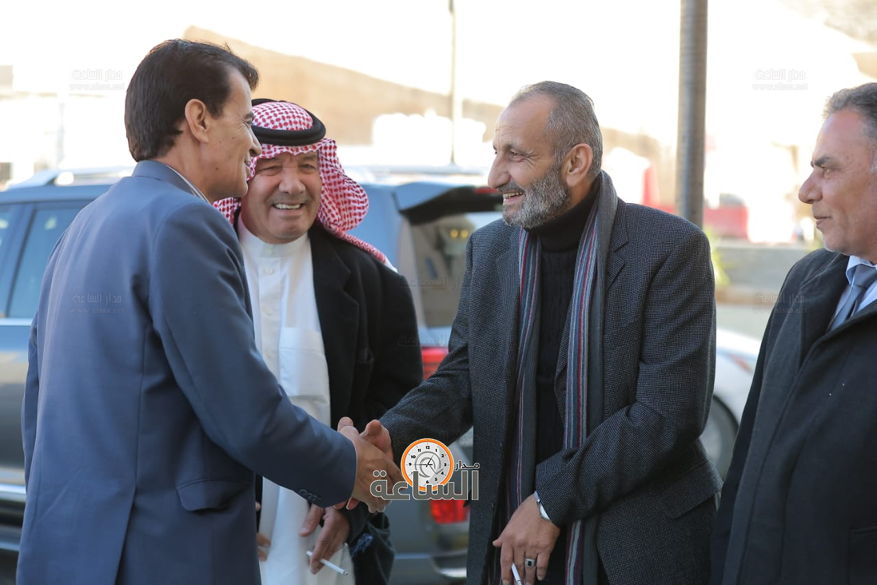 Madar Al-Saa Images 0.2896295391948731