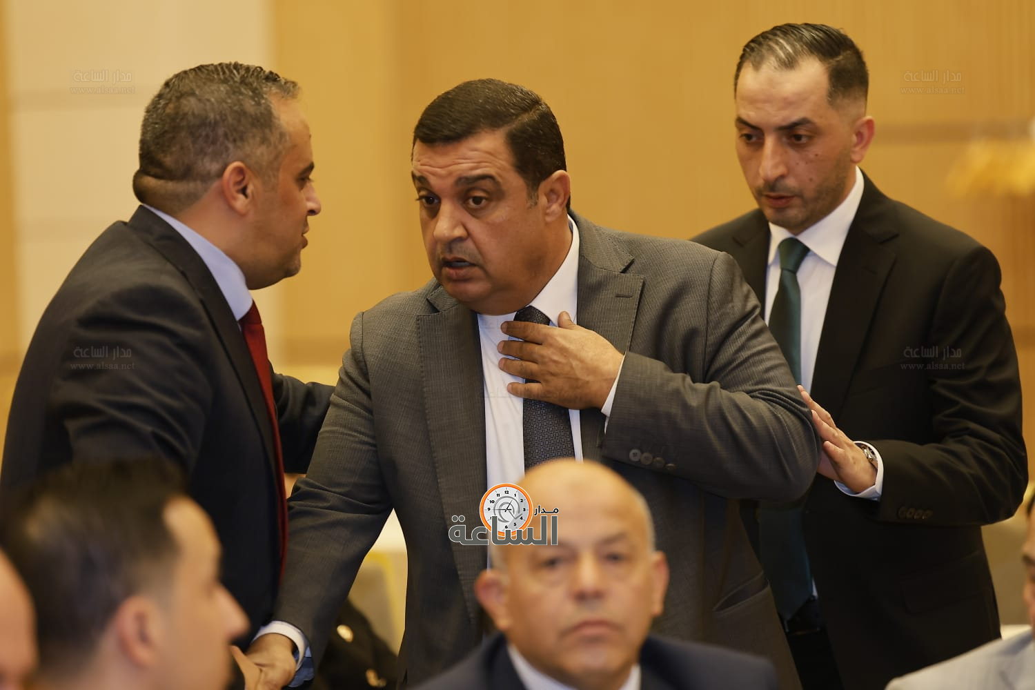 Madar Al-Saa Images 0.7234399574426551