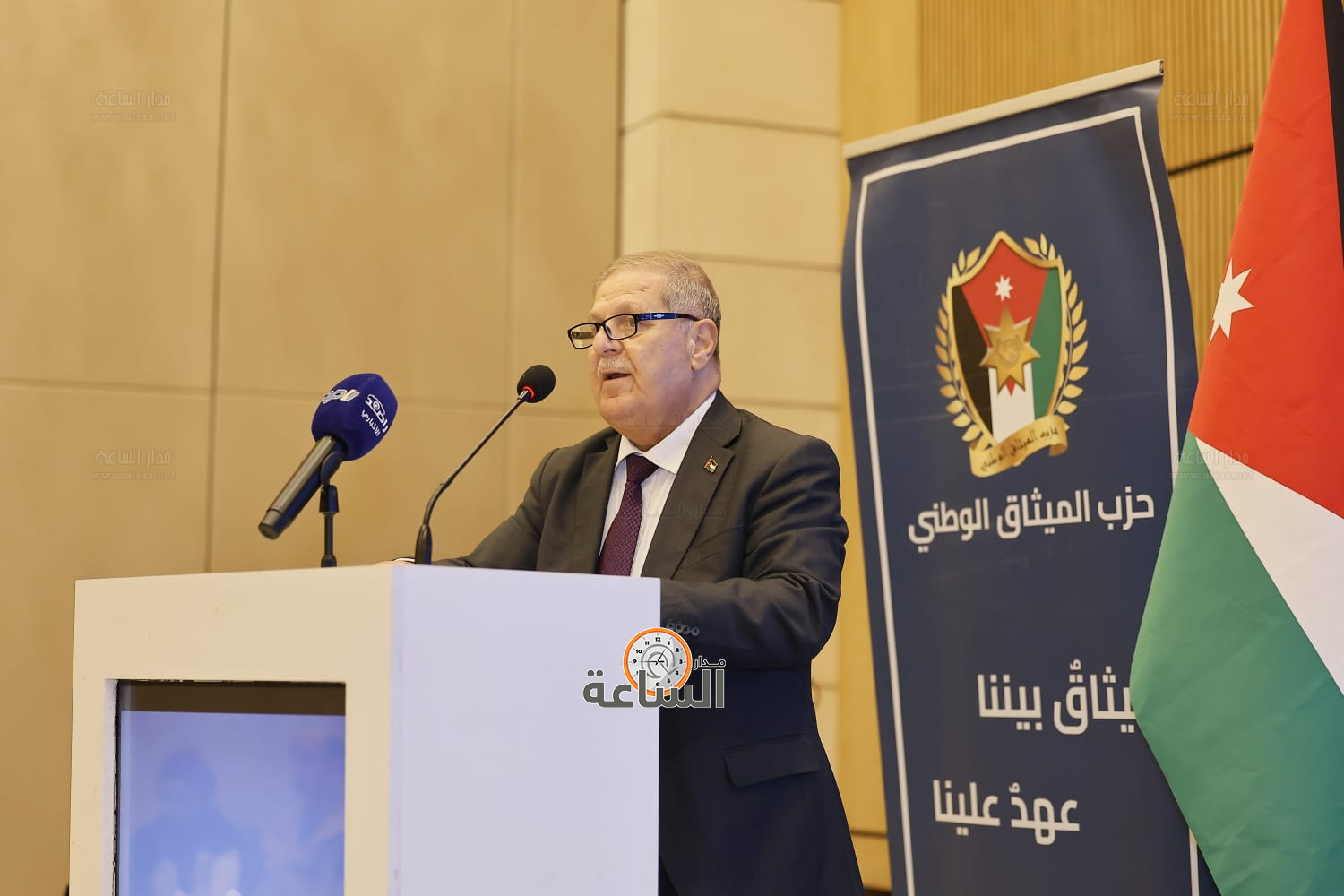 Madar Al-Saa Images 0.46413191143654686