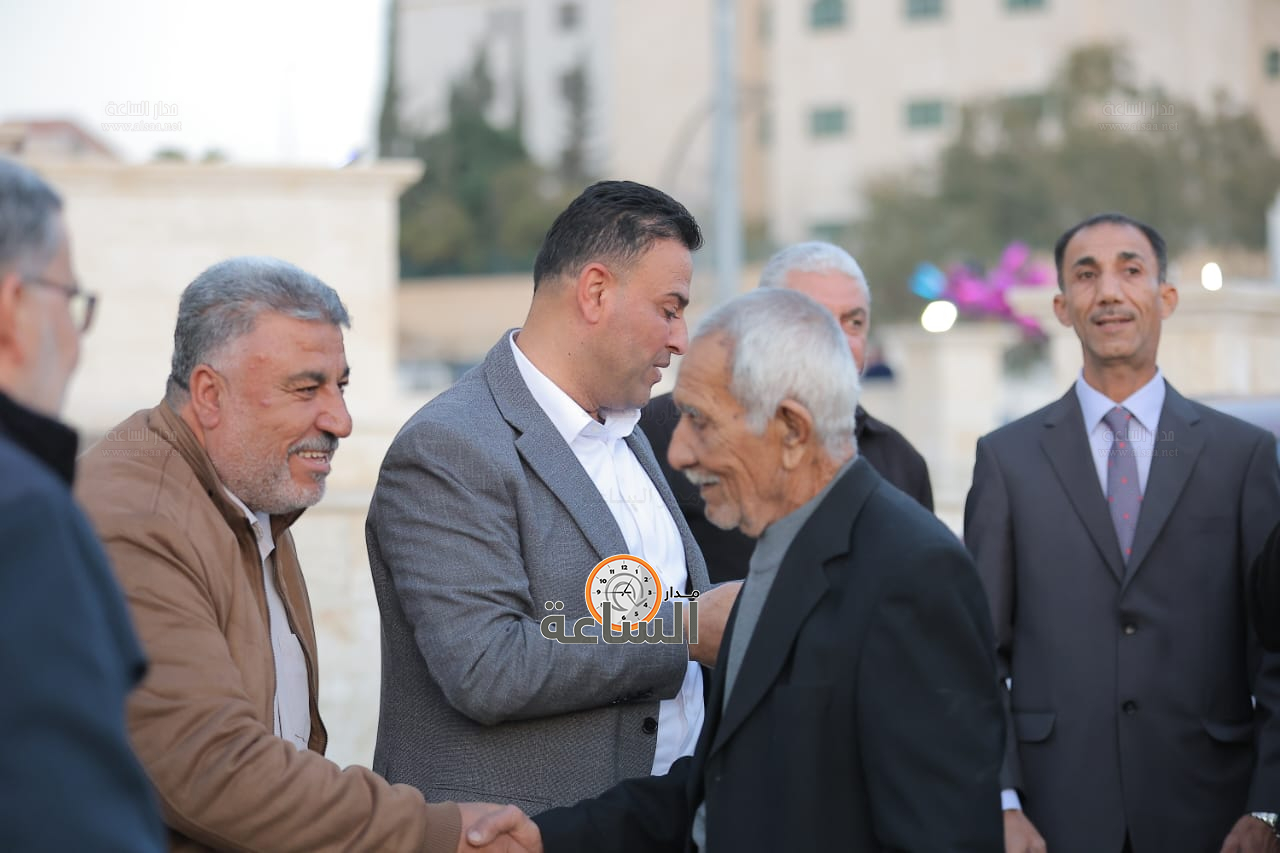 Madar Al-Saa Images 0.558105941435071