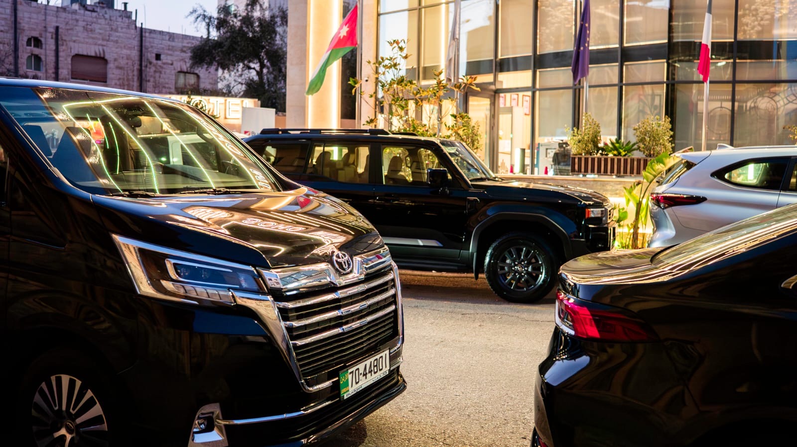 Madar Al-Saa Images 0.7844792997564404