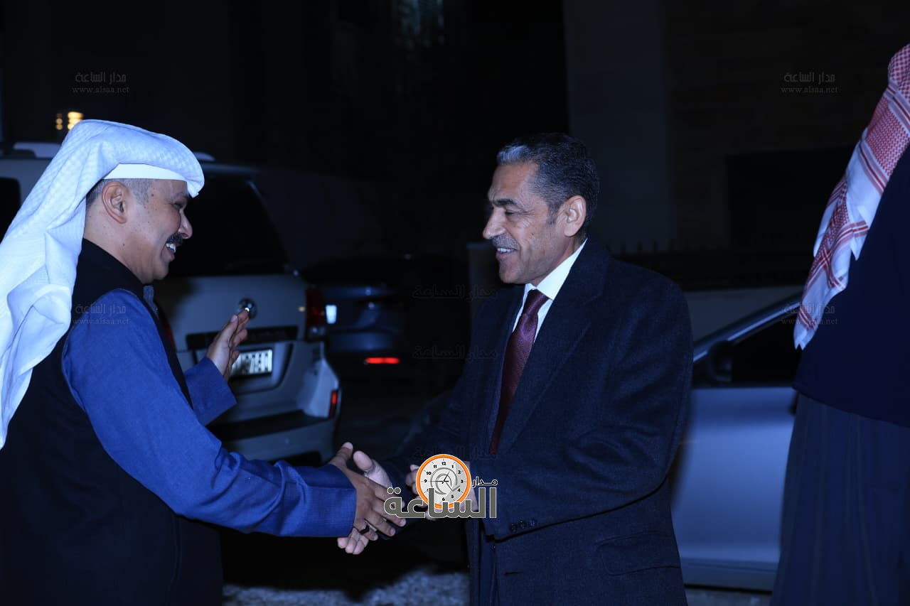 Madar Al-Saa Images 0.5711232044897245