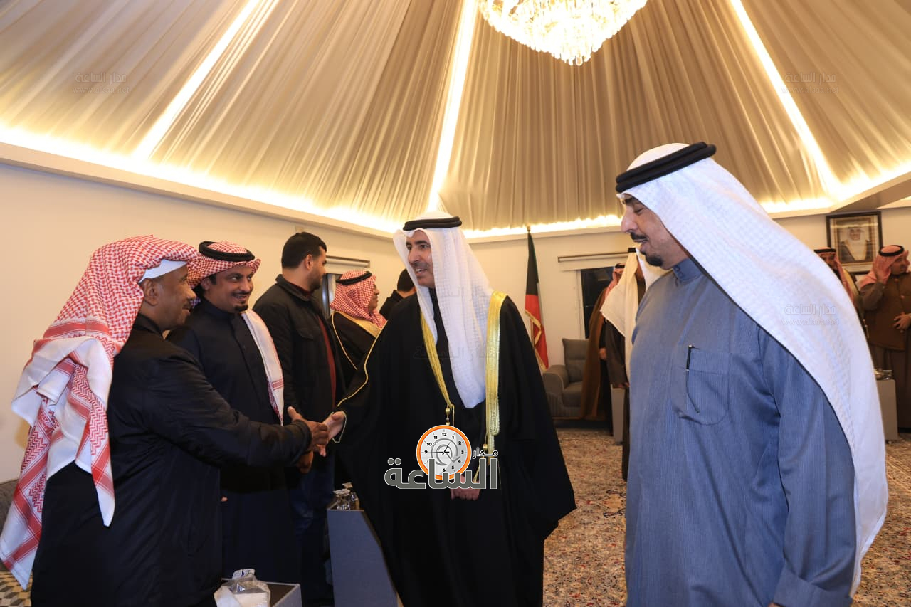 Madar Al-Saa Images 0.02681363850402374