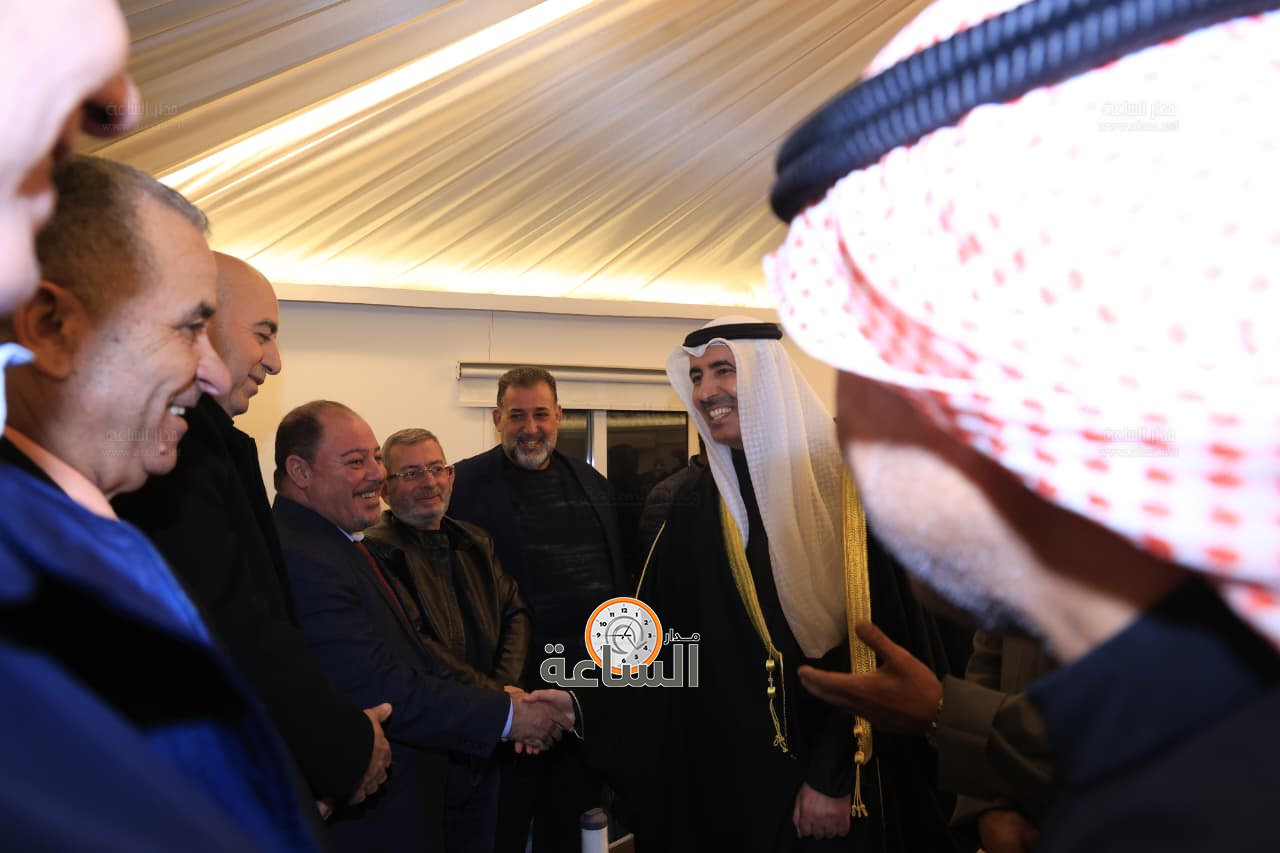 Madar Al-Saa Images 0.992918848877611