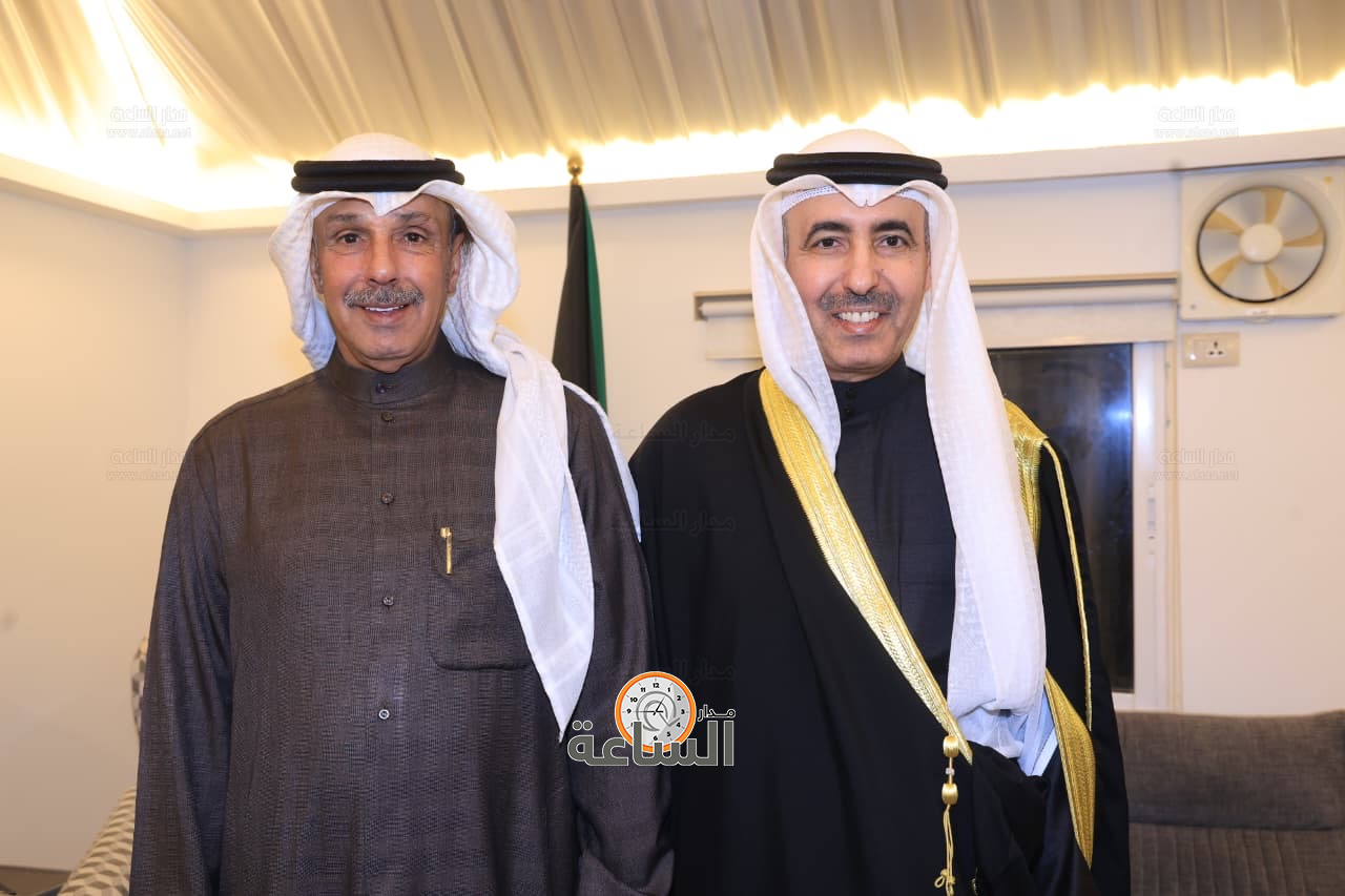 Madar Al-Saa Images 0.06636885830434303