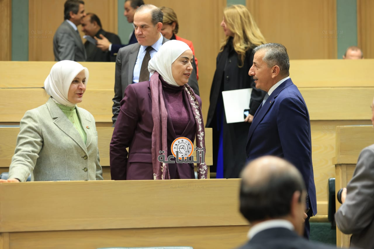 Madar Al-Saa Images 0.23830760058805023