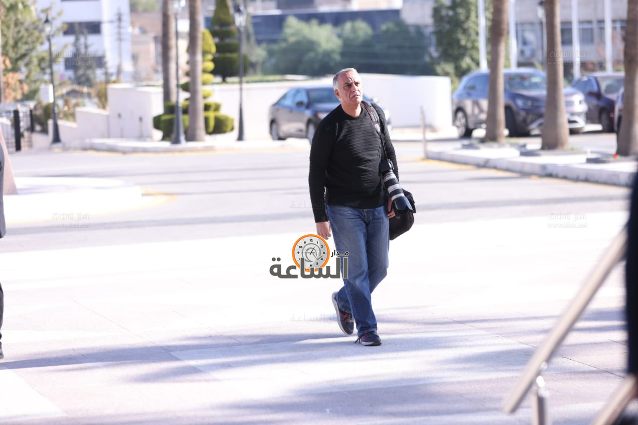 Madar Al-Saa Images 0.7893130460012108