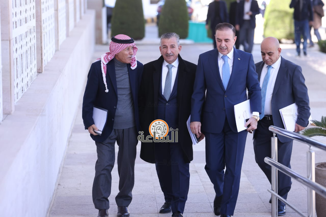 Madar Al-Saa Images 0.008844009951129661