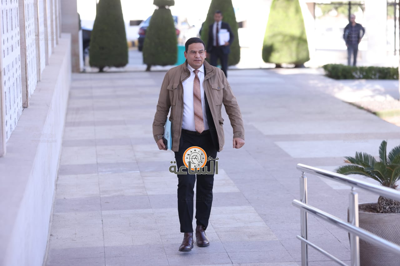 Madar Al-Saa Images 0.4232347541876248