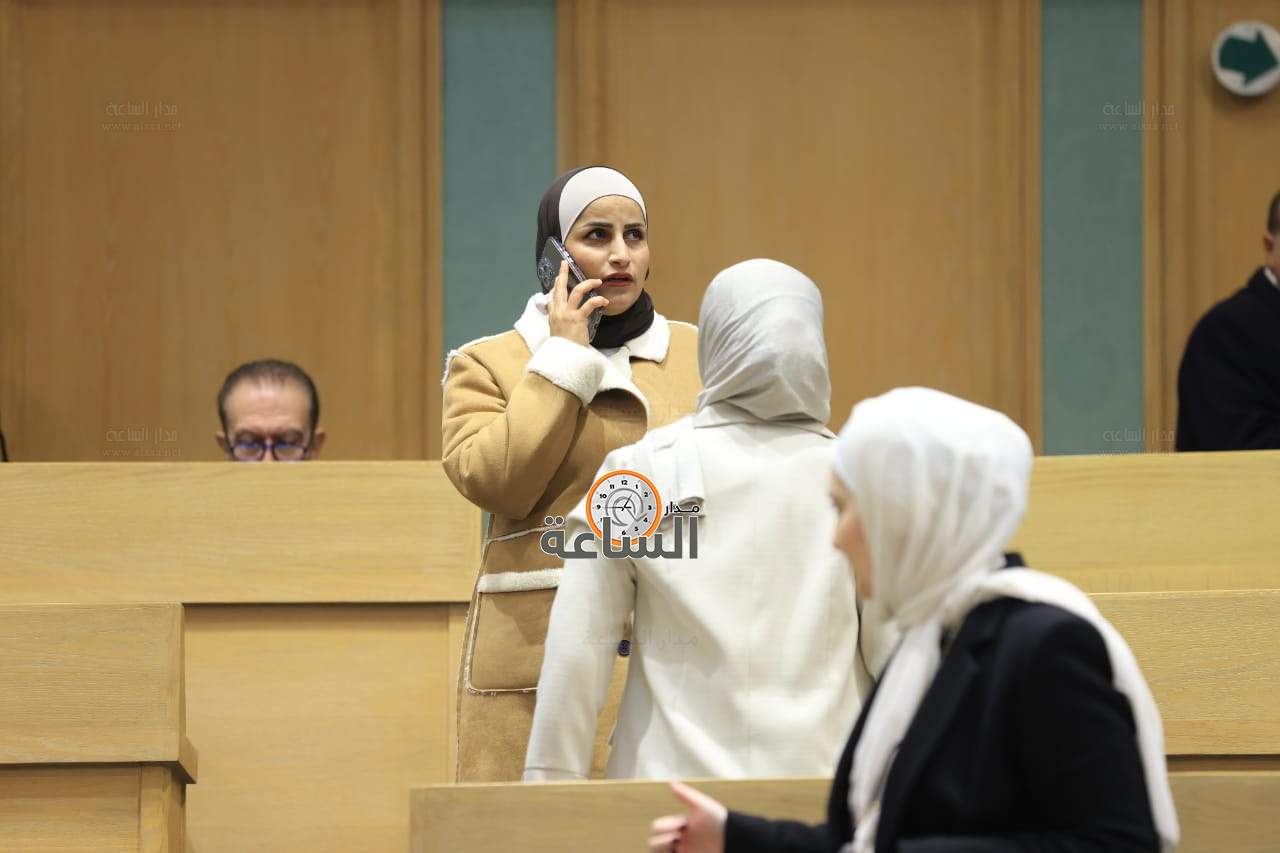 Madar Al-Saa Images 0.8217871811463843