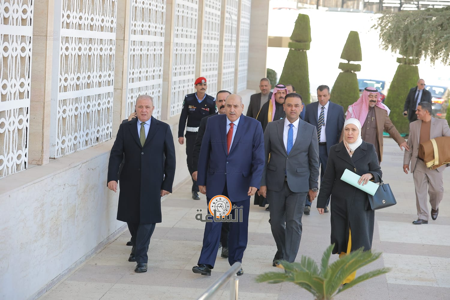 Madar Al-Saa Images 0.29857675713657394