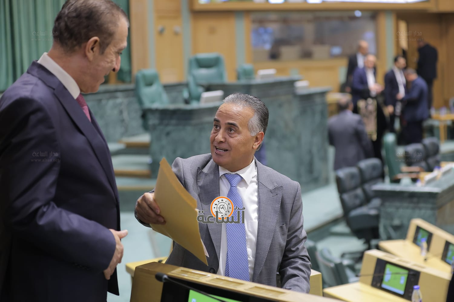 Madar Al-Saa Images 0.6400481519436969