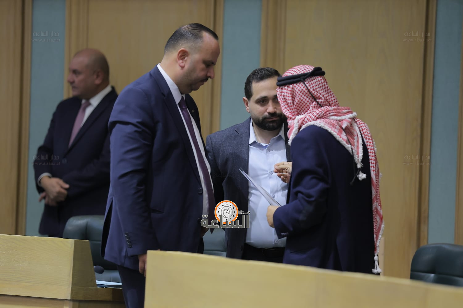 Madar Al-Saa Images 0.46180760175562574