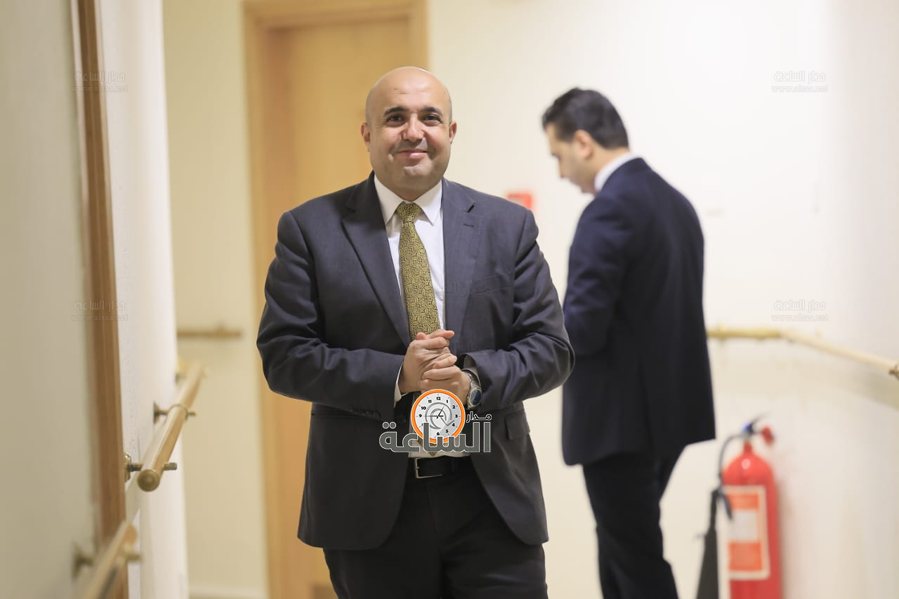 Madar Al-Saa Images 0.45379619275507266