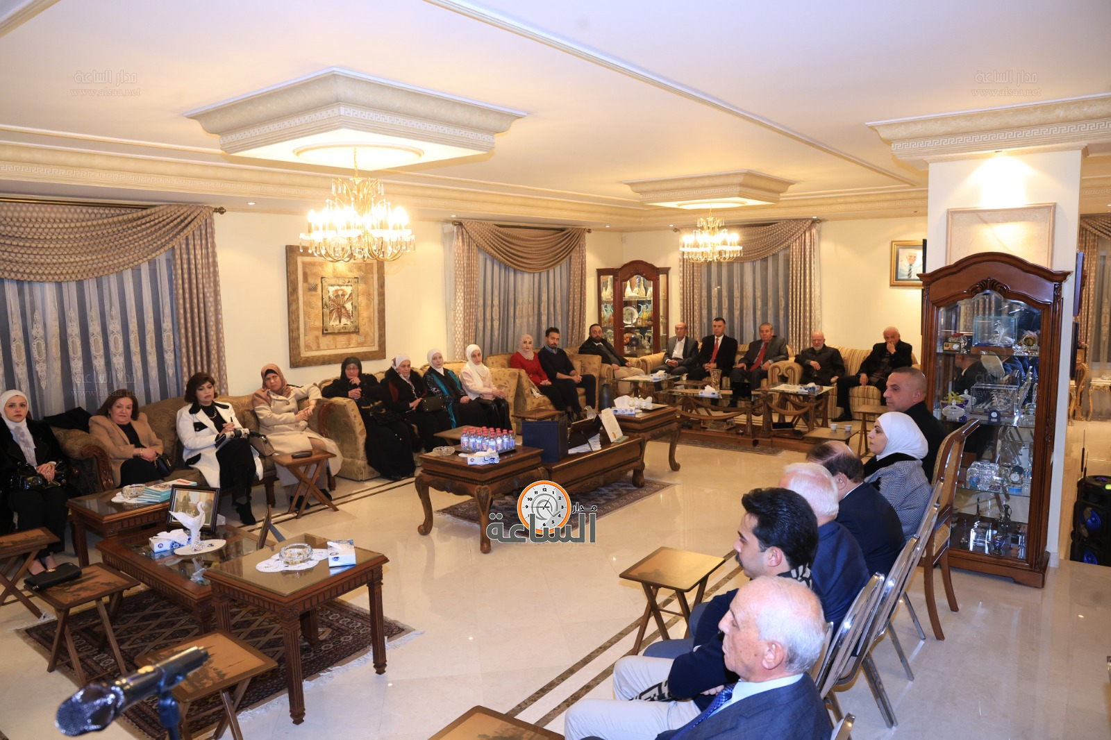 Madar Al-Saa Images 0.7991026321386012