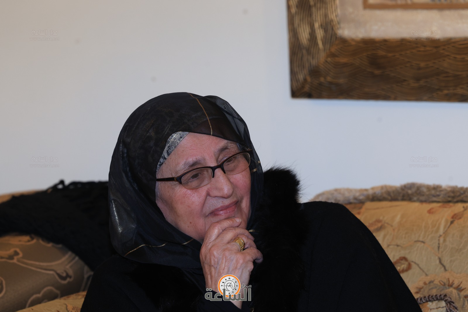 Madar Al-Saa Images 0.4328416086669784