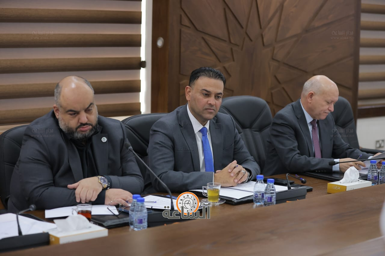 Madar Al-Saa Images 0.728861689236215