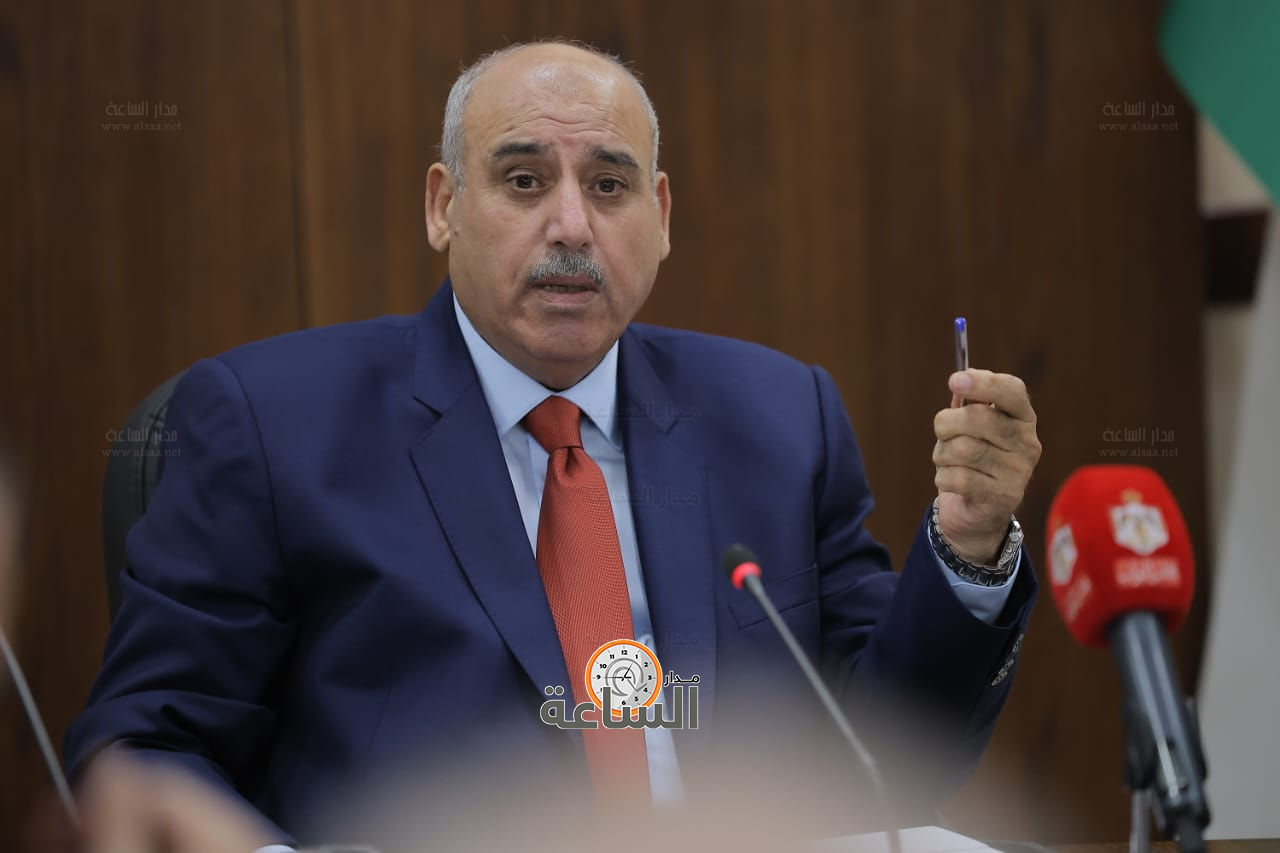 Madar Al-Saa Images 0.14568827397511663