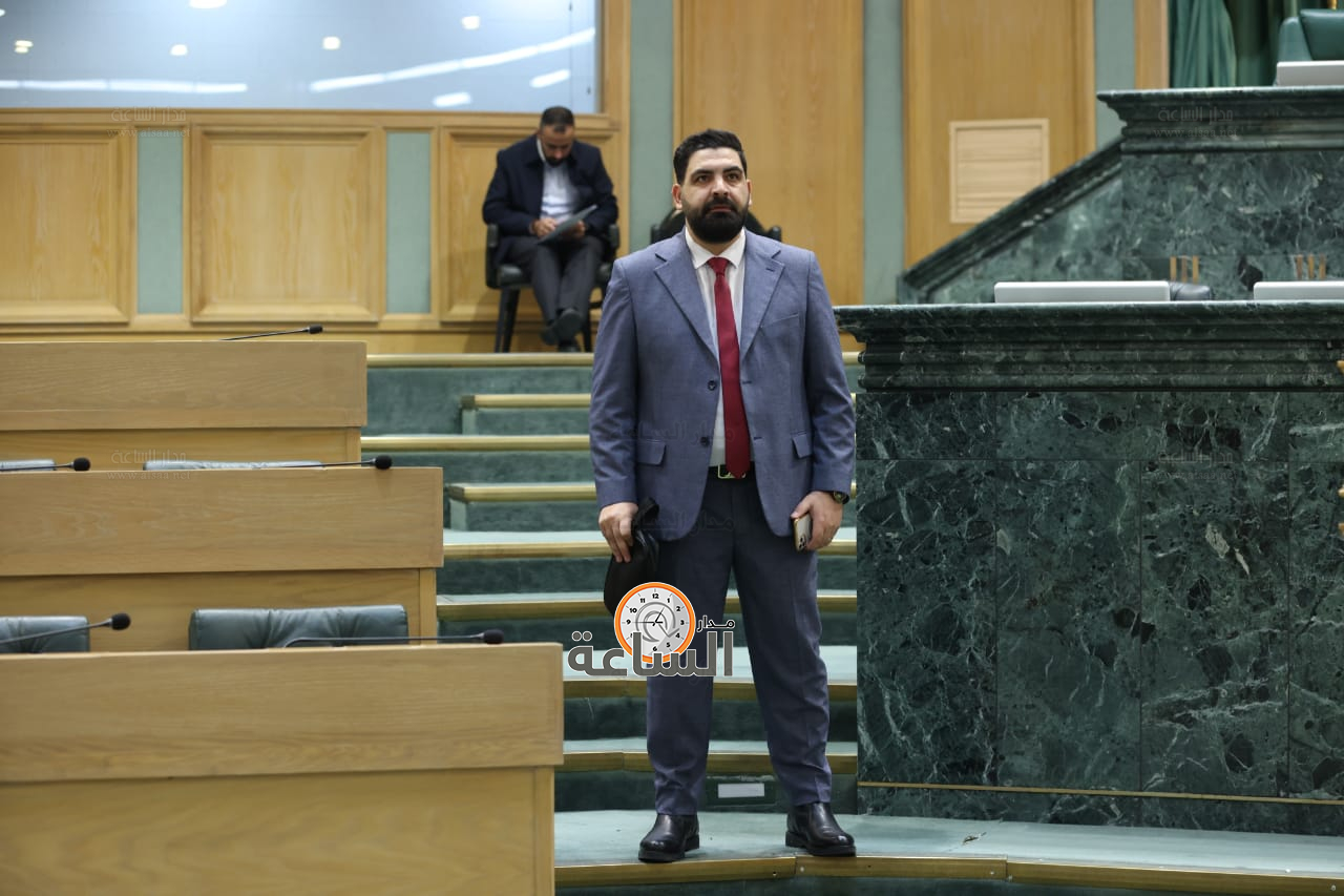 Madar Al-Saa Images 0.08243970174359871