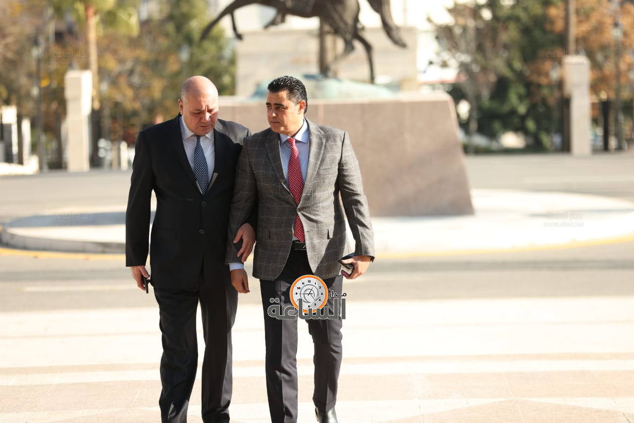 Madar Al-Saa Images 0.3047628744362487