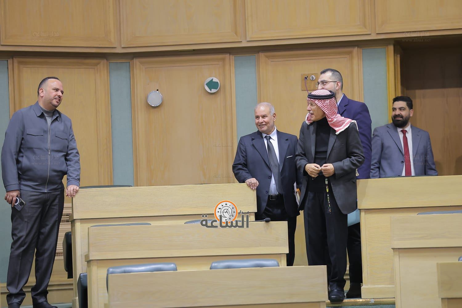 Madar Al-Saa Images 0.18914901454973376