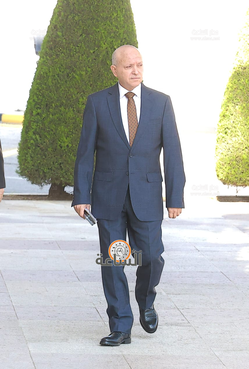 Madar Al-Saa Images 0.43368592271032347