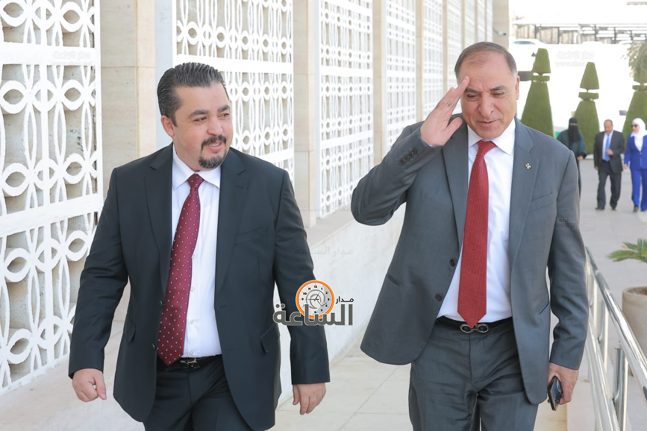 Madar Al-Saa Images 0.004548238805079929