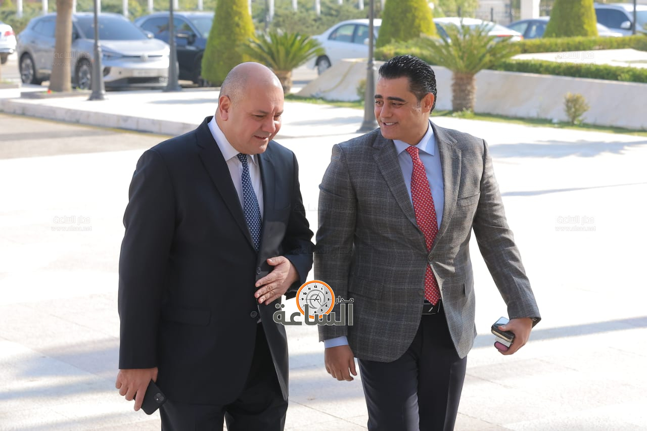 Madar Al-Saa Images 0.9944426318280678