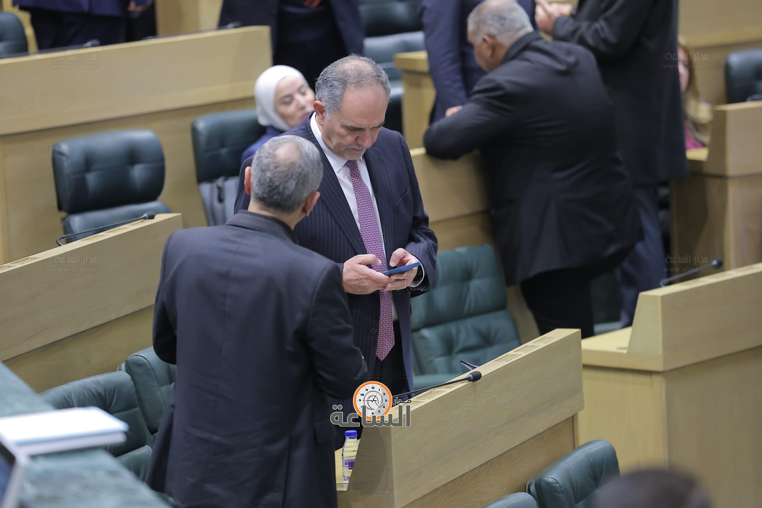 Madar Al-Saa Images 0.040038833076504354