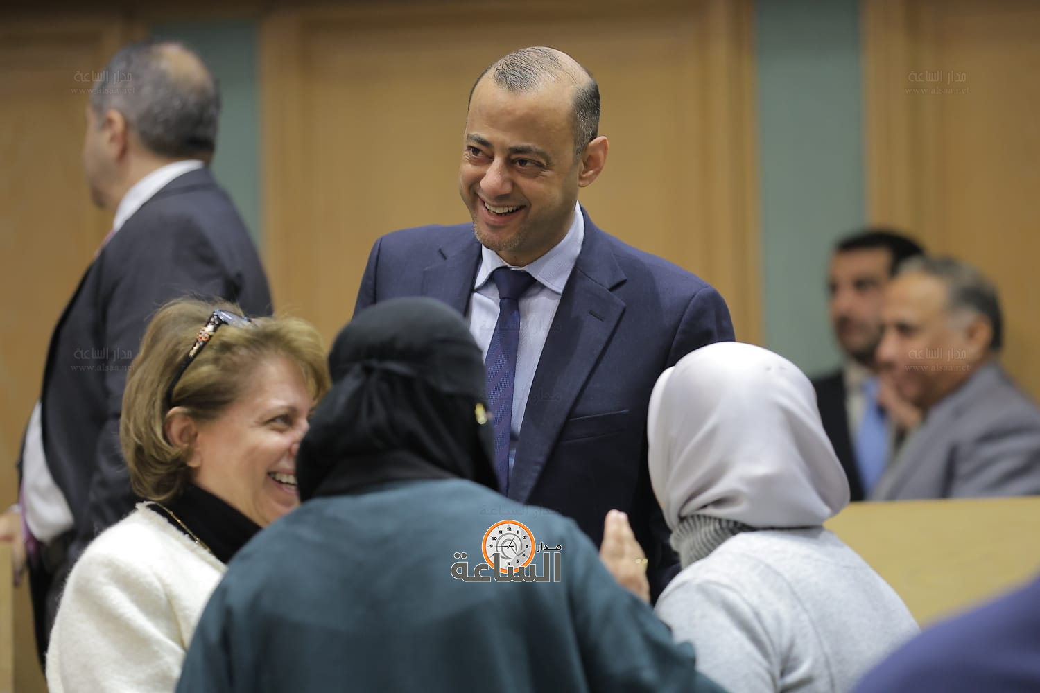 Madar Al-Saa Images 0.8703379052550154