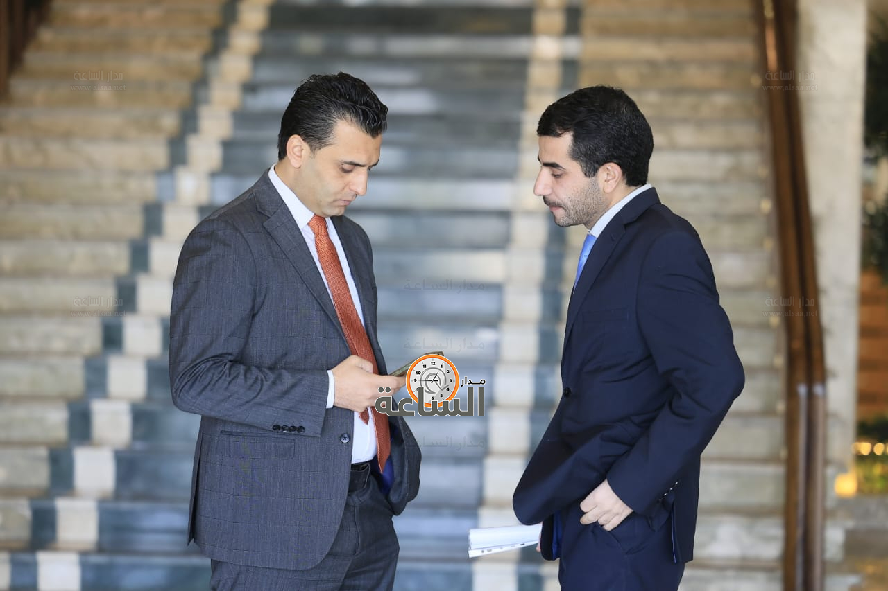 Madar Al-Saa Images 0.729345671938417