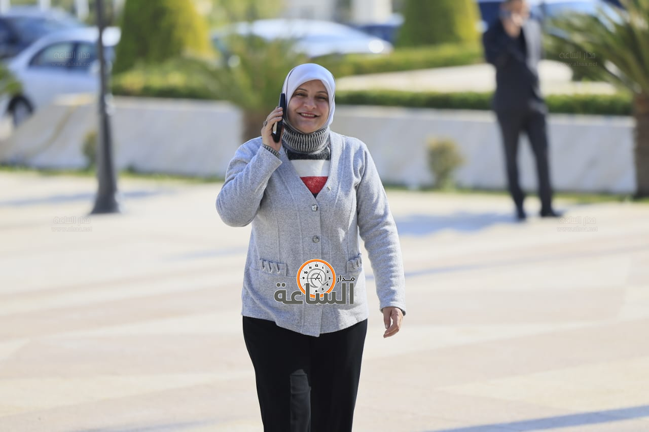 Madar Al-Saa Images 0.438839444880624