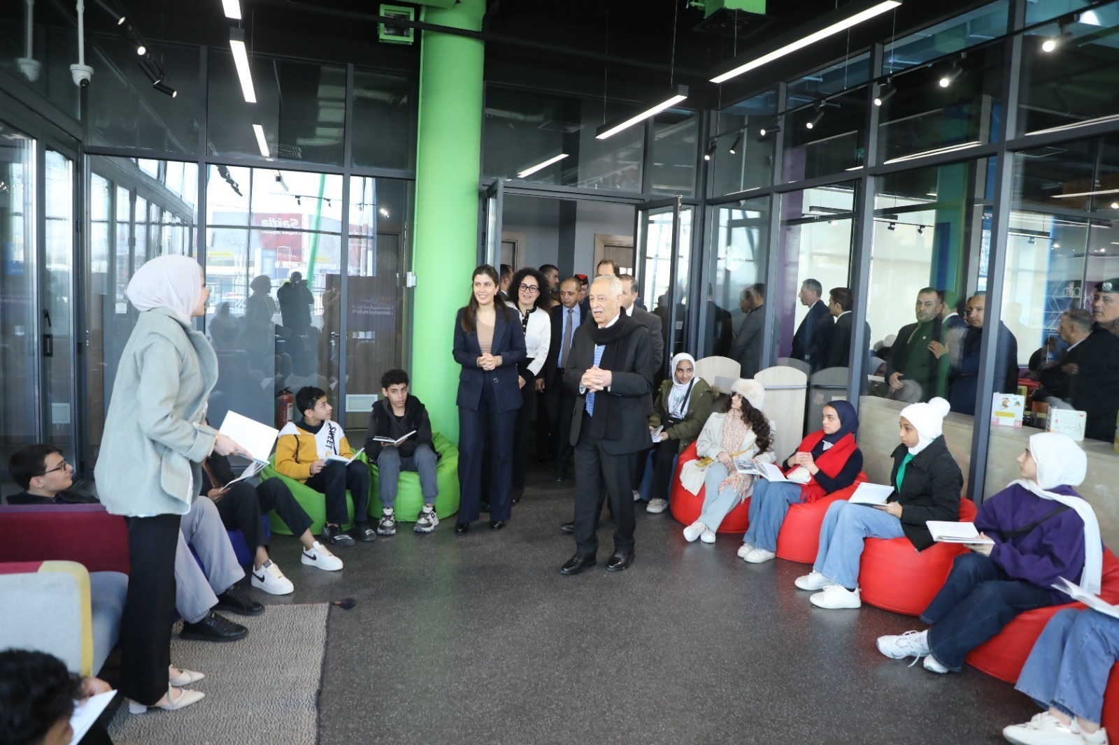 Madar Al-Saa Images 0.7723654247028021