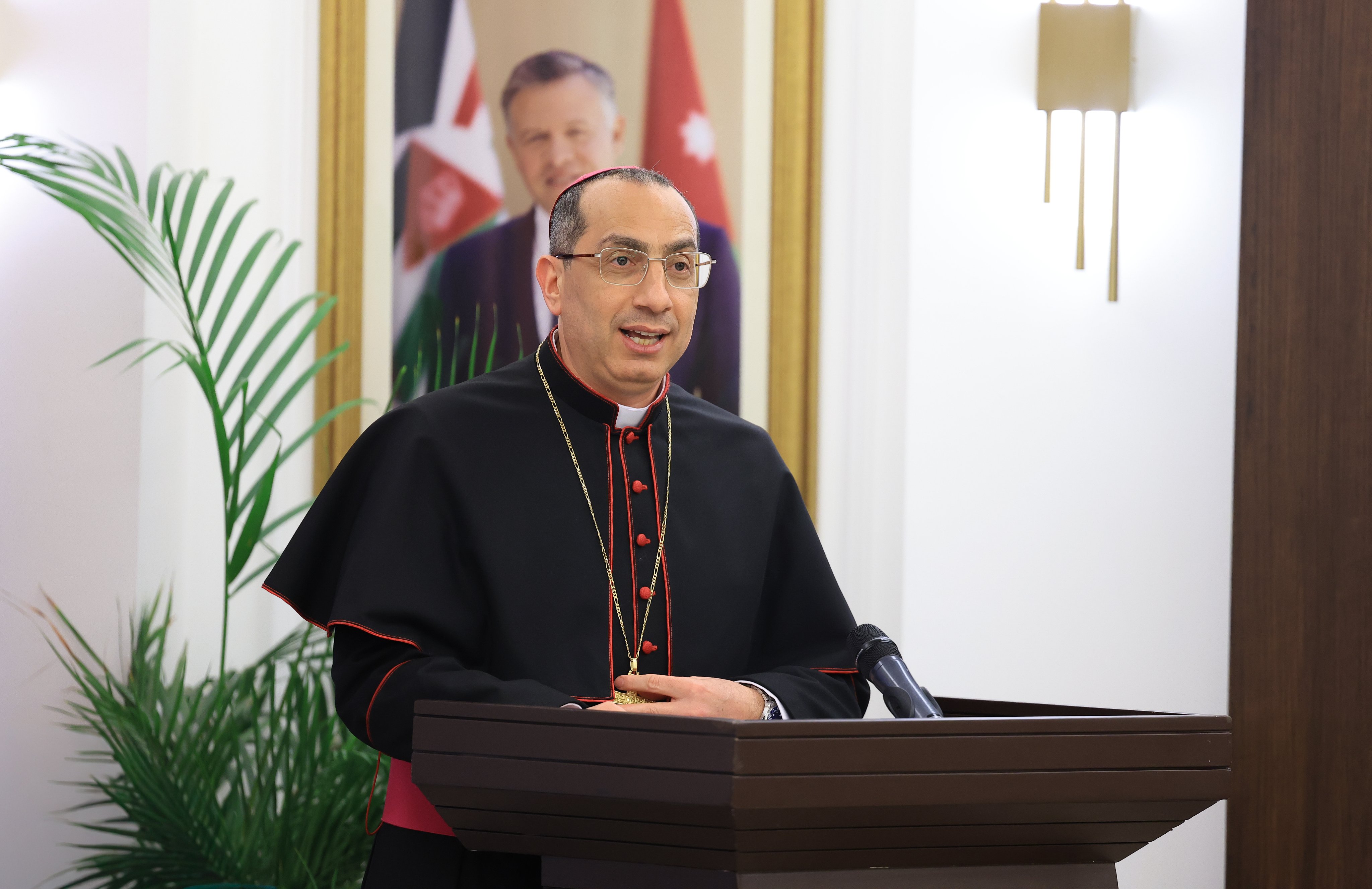 Madar Al-Saa Images 0.08726610883686625