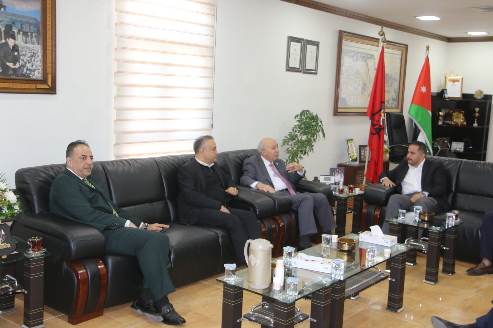 Madar Al-Saa Images 0.30221938773061763