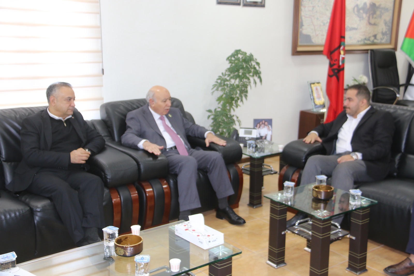 Madar Al-Saa Images 0.0420698522144769