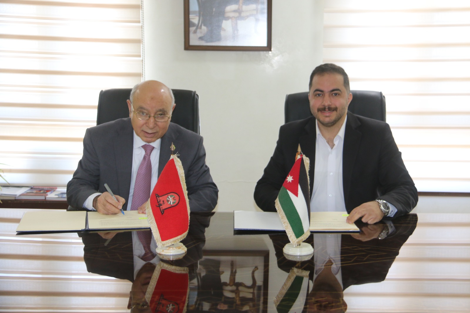 Madar Al-Saa Images 0.6808031694128478