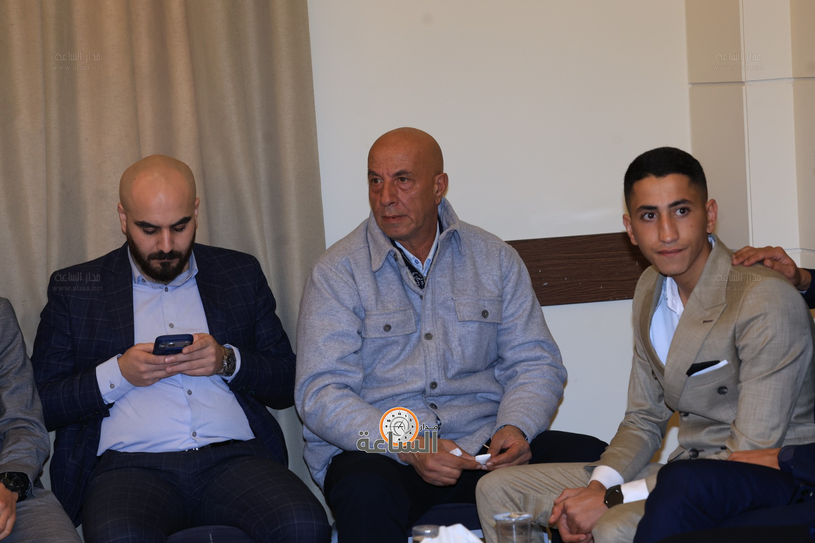 Madar Al-Saa Images 0.48691238106359636